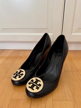Tory Burch Sally Wedges Black 10M